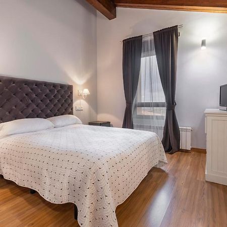 Hotel Palacio Ivan Tarin Monteagudo del Castillo Екстер'єр фото