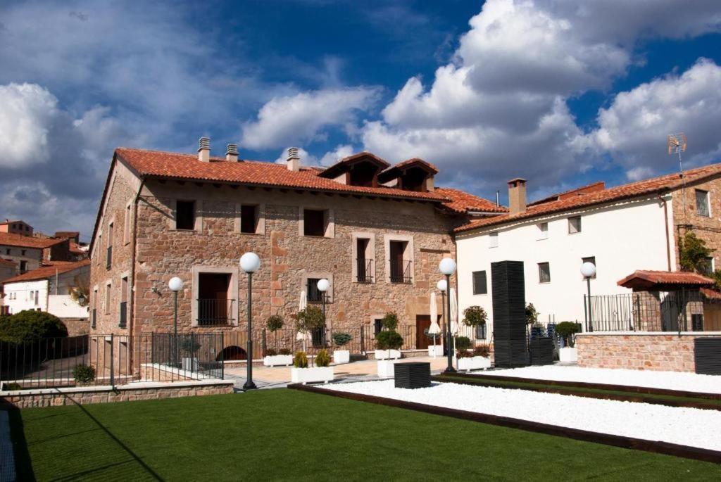 Hotel Palacio Ivan Tarin Monteagudo del Castillo Екстер'єр фото